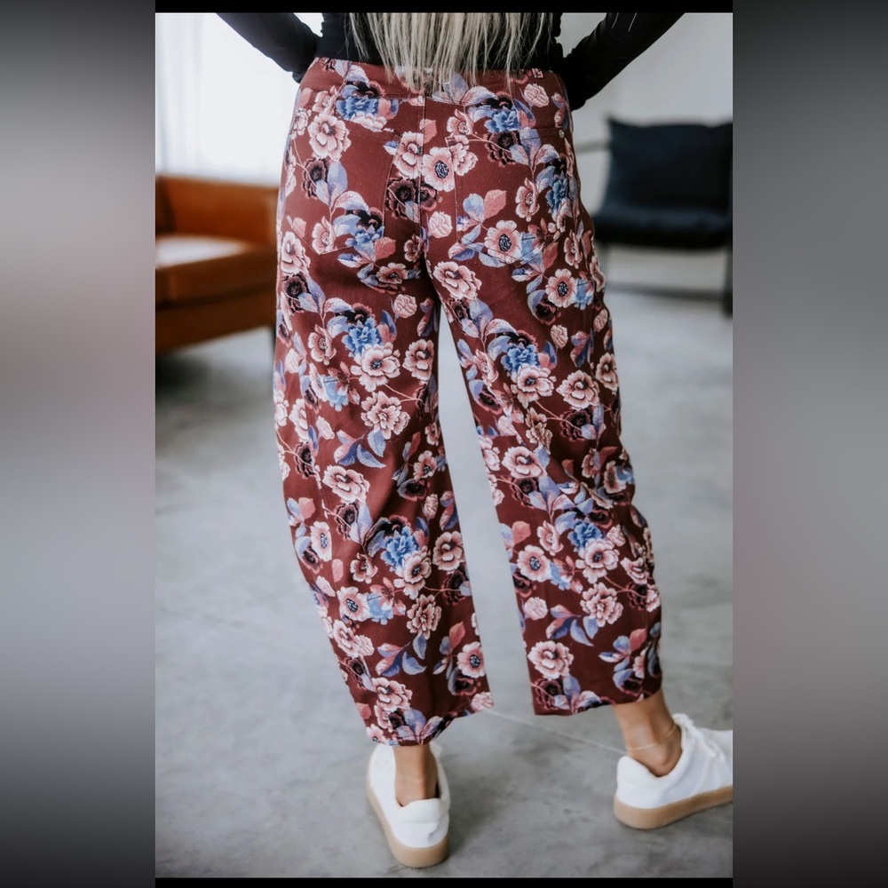 Olivaceous Barrel Pants Size Large Rust Burgundy Floral Pattern Button Closure - Picture 3 of 13